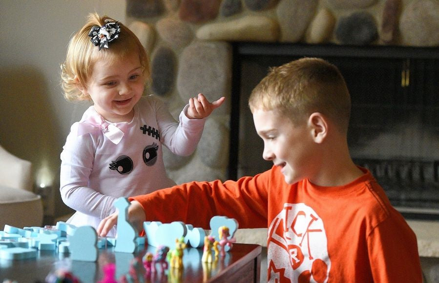After girl's open heart surgeries, Crystal Lake family gives back to Ronald McDonald House